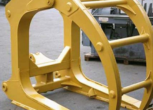 https://www.paladinattachments.com/sites/default/files/styles/product__zoom/public/07_peeler_big3_03.jpg?itok=PrPErOEw