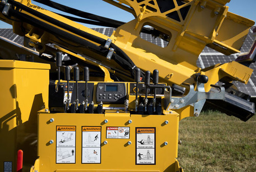https://www.vermeer.com/getmedia/b446ea7f-b65f-41a1-a0b3-43900ccb8111/pd5-pile-driver-operator-controls?width=670&height=450&ext=.jpg