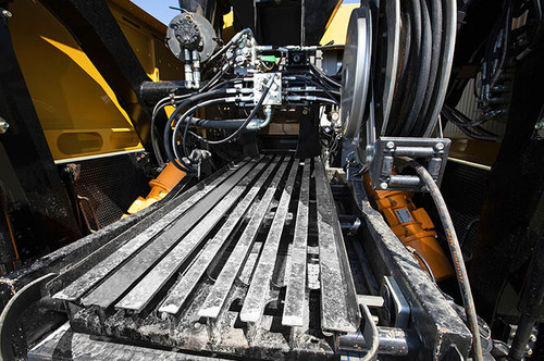 https://www.vermeer.com/getmedia/6408d2b8-ab49-4abb-a82d-cd58536dd1d9/xr2-vacuum-excavator-shaker-deck?width=670&height=445&ext=.jpg