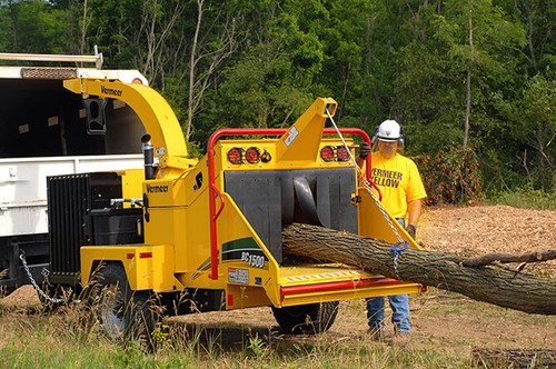 https://www.vermeer.com/getmedia/920a3e17-bbb3-4f62-9f3b-0cb5149f4a19/vermeer-bc1500-brush-chipper?width=670&height=445&ext=.jpg