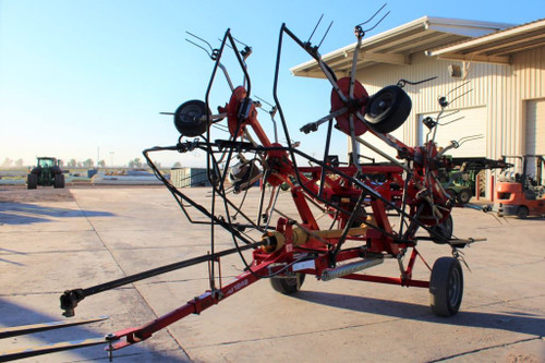 http://used.rdoequipment.com/getImageS2.cfm?imgID=12004022&filename=1_1.jpg