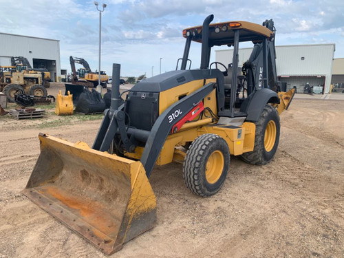 https://api.rdoequipment.com/api/EquipmentImage?imgID=13706944&filename=1_64178601-114D-4C9B-B3F8-E154F8611F4E.jpg