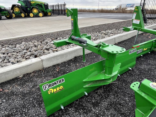 https://api.rdoequipment.com/api/EquipmentImage?imgID=16536615&filename=1_X780078_RB5060L_Rear-Blade-(2).jpg