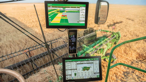 https://www.deere.com/assets/images/common/products/precision-ag-technology/r4j016819_rrd_adv_license_1365x768_large_538cc226a8c67958ca26557a66119b8e93b76196.jpg