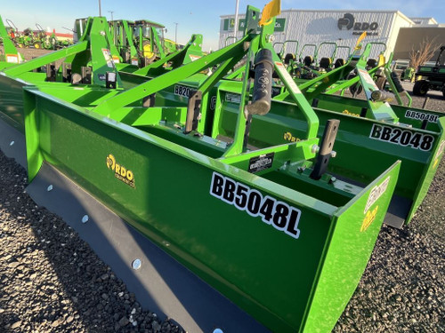 https://api.rdoequipment.com/api/EquipmentImage?imgID=17318563&filename=1_X780103_BB56048L_Box-Blade-(2).jpg