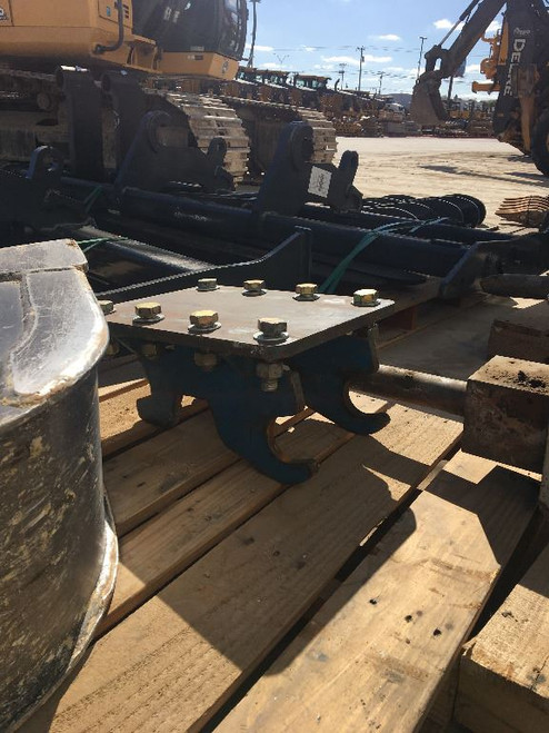 https://api.rdoequipment.com/api/EquipmentImage?imgID=9687135&filename=1_Top35-UMB.jpg