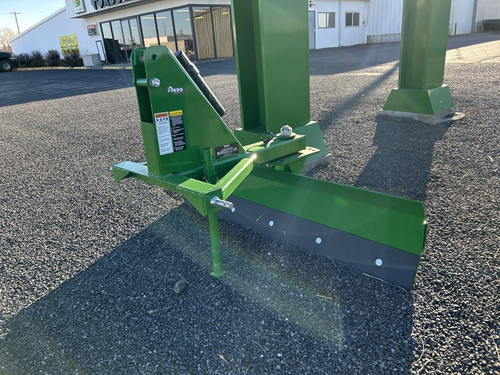 https://api.rdoequipment.com/api/EquipmentImage?imgID=17318184&filename=1_X990849_RB5060_Rear-Blade-(2).jpg