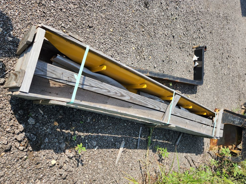 https://api.rdoequipment.com/api/EquipmentImage?imgID=15181924&filename=1_Spill-Guard_2.jpg