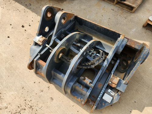 https://api.rdoequipment.com/api/EquipmentImage?imgID=15181957&filename=1_Coupler_1.jpg