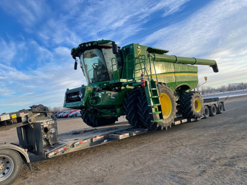 https://api.rdoequipment.com/api/EquipmentImage?imgID=16650575&filename=1_0FEF38F1-E170-4857-9F8A-2F265B92CF15.jpg