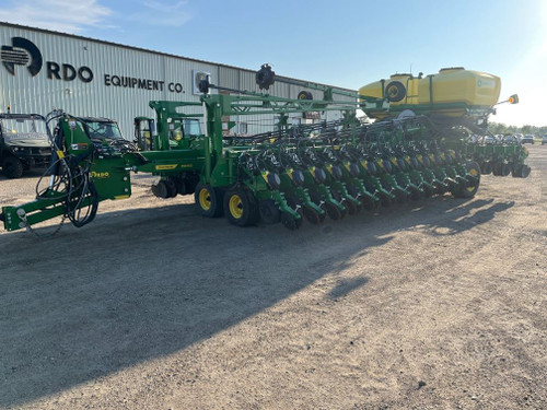https://api.rdoequipment.com/api/EquipmentImage?imgID=18447010&filename=1_Z061321---01.jpg