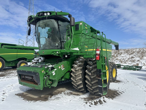 https://api.rdoequipment.com/api/EquipmentImage?imgID=17189662&filename=1_Z063990-1.jpg