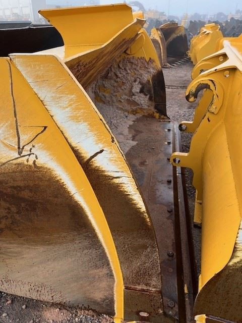 https://api.rdoequipment.com/api/EquipmentImage?imgID=16894458&filename=1_10_PXBUSGP420177_3.jpg