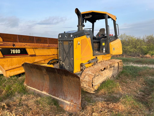https://api.rdoequipment.com/api/EquipmentImage?imgID=17216341&filename=1_IMG_5869.jpg