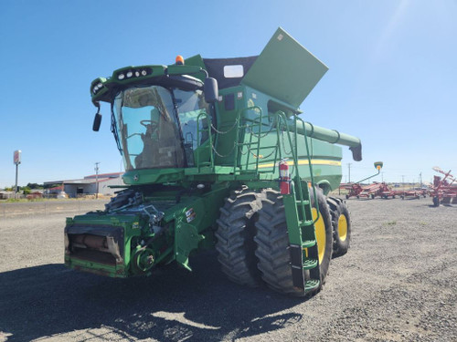 https://api.rdoequipment.com/api/EquipmentImage?imgID=20788585&filename=1_Z080332---01.jpg