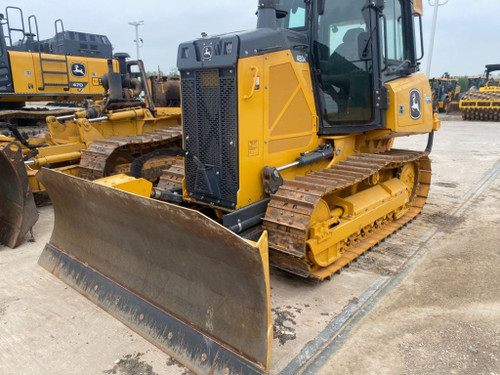 https://api.rdoequipment.com/api/EquipmentImage?imgID=17256486&filename=1_E822E392-E141-4FB8-B31C-8428D6AF7DE0.jpg