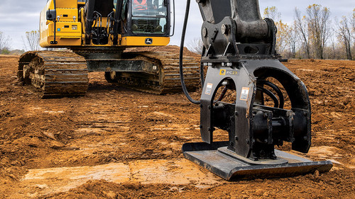 https://www.deere.com/assets/images/common/products/attachments/construction/plate-compactor-block-r4f118754-rrd-991x557.jpg