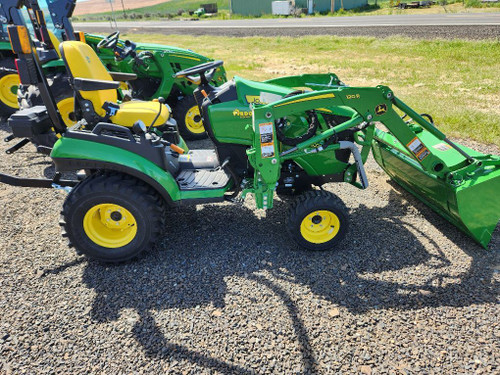 https://api.rdoequipment.com/api/EquipmentImage?imgID=17637647&filename=1_X439445---3a.jpg