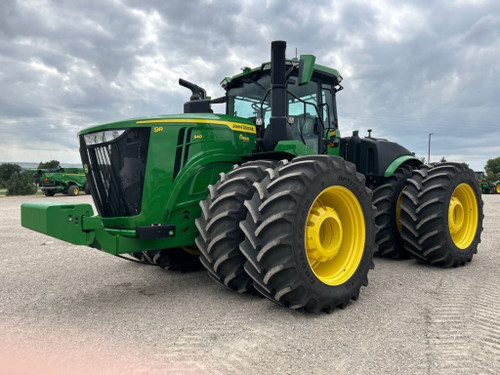 https://api.rdoequipment.com/api/EquipmentImage?imgID=18487940&filename=1_1RW9540DCNA076372---01.jpg