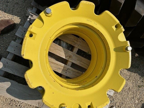 https://api.rdoequipment.com/api/EquipmentImage?imgID=18185389&filename=1_Z108935-1.jpg