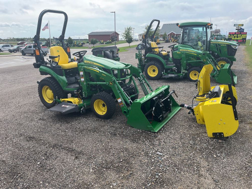https://api.rdoequipment.com/api/EquipmentImage?imgID=18487612&filename=1_Z110305---2.jpg