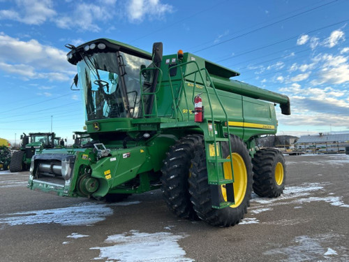https://api.rdoequipment.com/api/EquipmentImage?imgID=19560137&filename=1_Z142448---01.jpg