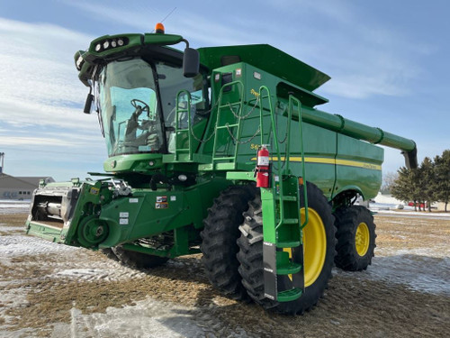 https://api.rdoequipment.com/api/EquipmentImage?imgID=19580030&filename=1_Z136550---01.jpg