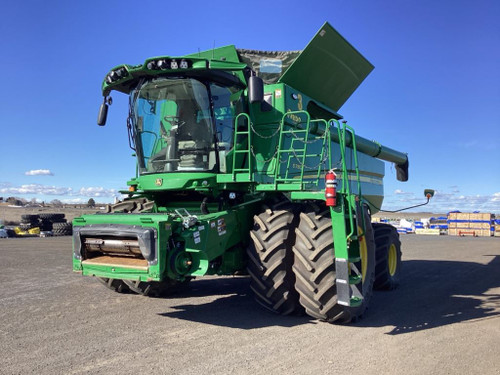 https://api.rdoequipment.com/api/EquipmentImage?imgID=19814814&filename=1_Z133741---01.jpg