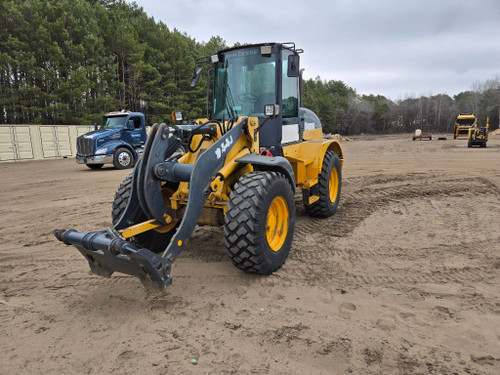 https://api.rdoequipment.com/api/EquipmentImage?imgID=20151445&filename=1_20250417_112515.jpg