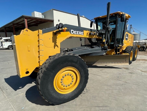 https://api.rdoequipment.com/api/EquipmentImage?imgID=20554492&filename=1_Z144279---01.jpg