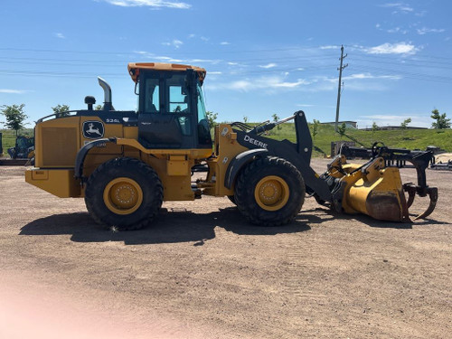 https://api.rdoequipment.com/api/EquipmentImage?imgID=20823919&filename=1_Z160177---06.jpg
