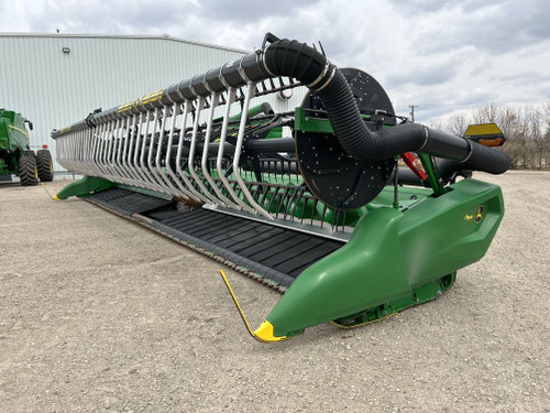 https://api.rdoequipment.com/api/EquipmentImage?imgID=20189472&filename=1_1H0RD40FLM0815655---01.jpg