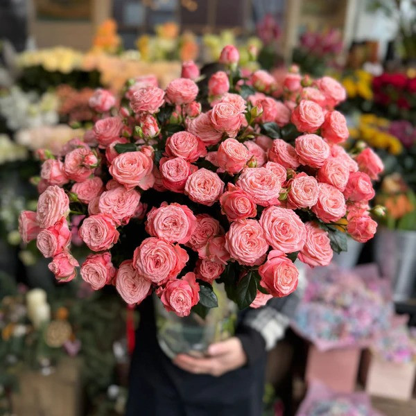 First Date, 50cm, 12 Stems, ROSAS DEL CORAZON  ROSASLESANDI CIA LTDA (SKU: 73525-287-76)