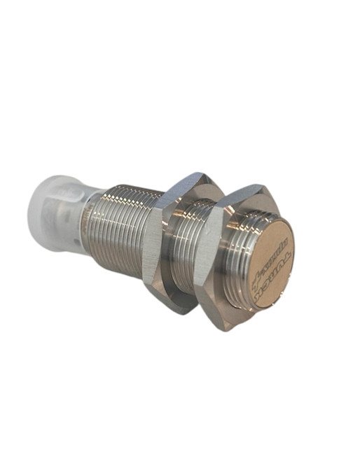 Turck 10-30VDC M18 Flush Sensor