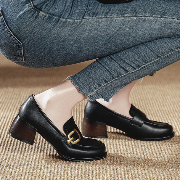 Zayna Black Leather Loafer