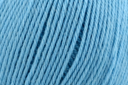 Universal Yarn Deluxe Worsted Superwash Wool - #717 Summer Sky