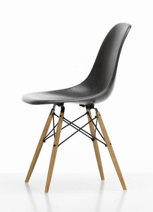 Vitra Eames Plastic Side Chair DSW