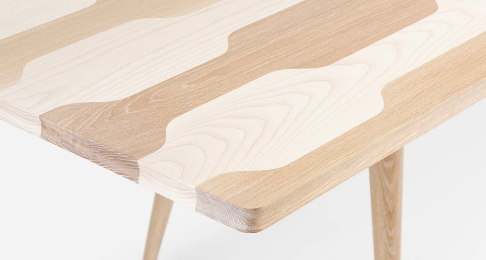 De La Espada Tavli Dining Table