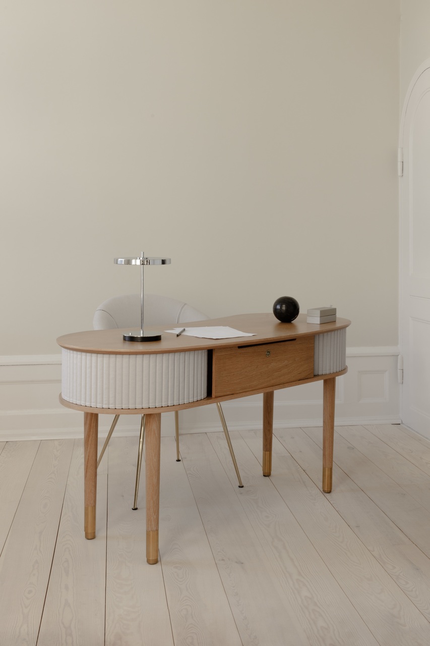 Umage Audacious Desk