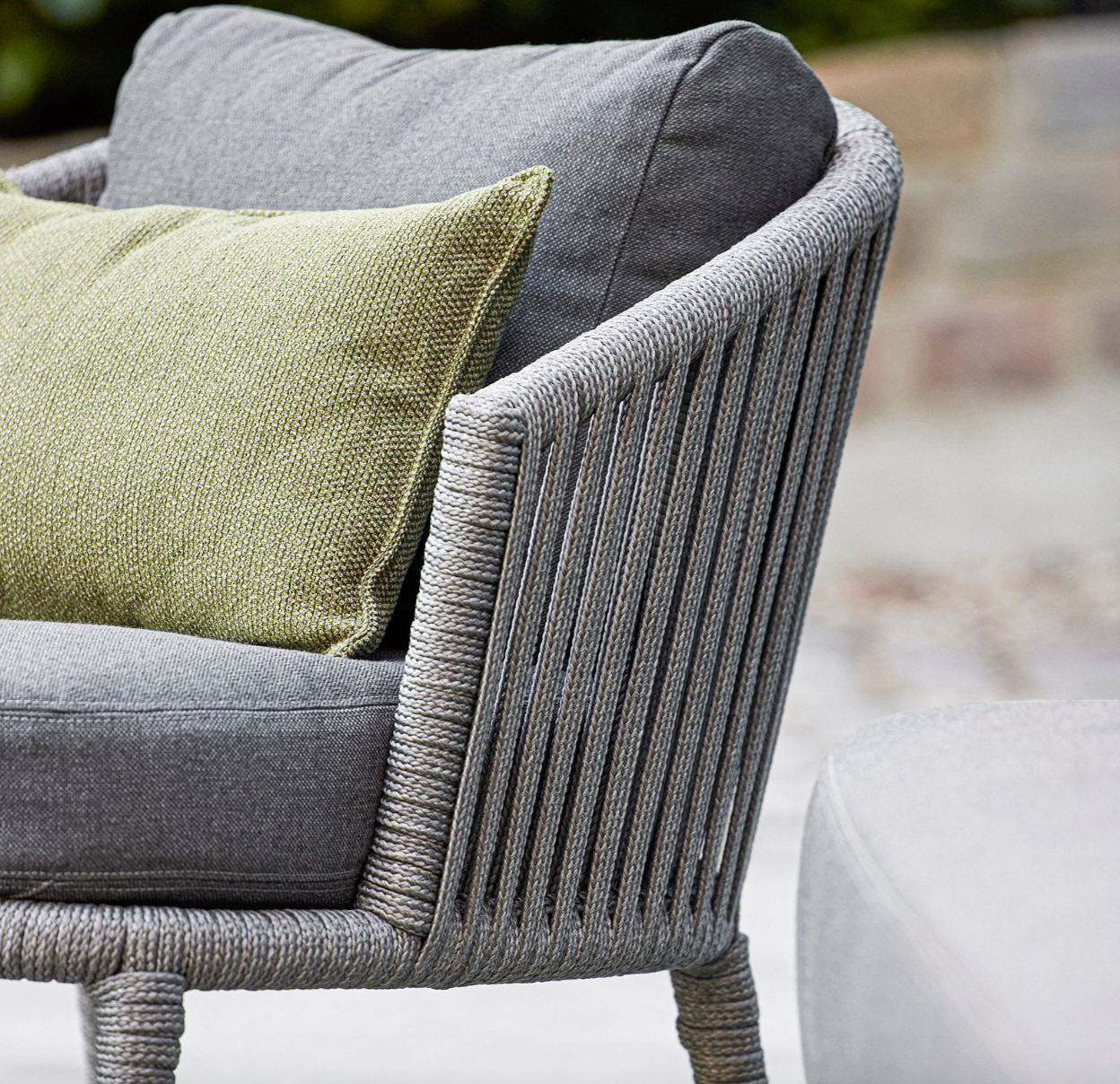 Cane-Line Moments Lounge Chair