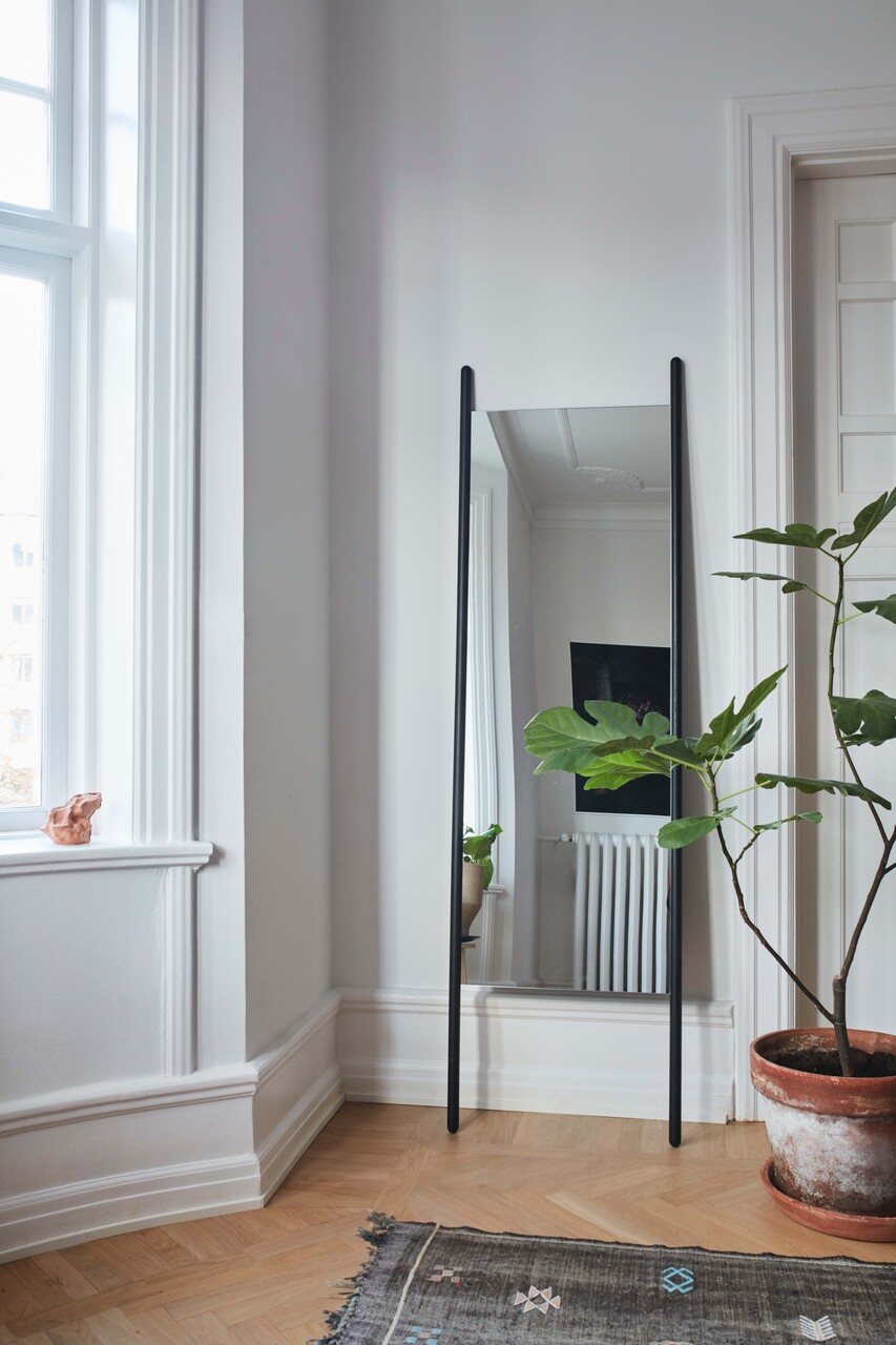Fritz Hansen Georg Mirror