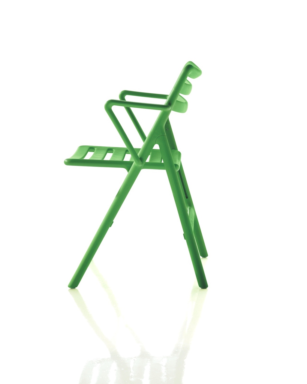 Magis Folding Air-Chair by Jasper Morrison