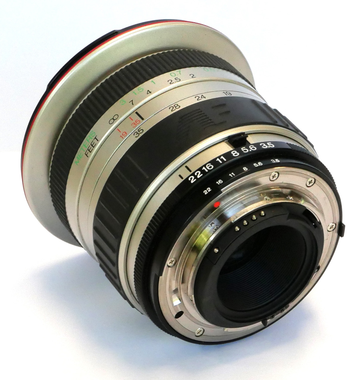 コシナCOSINA MD19-35 F3.5/4.5MC（ミノルタMC、MD） Cosina 19-35mm F/3.5-4.5 MC | LENS-DB.COM