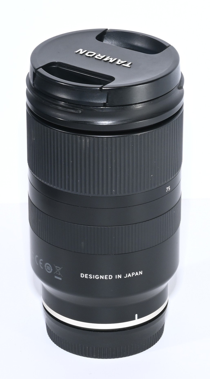 TAMRON - TAMRON 28-75mm F/2.8 Di III RXD ソニーE おまけ Amazon.co.jp: 28-75mm F/2.8 Di III RXD ソニーEマウント用