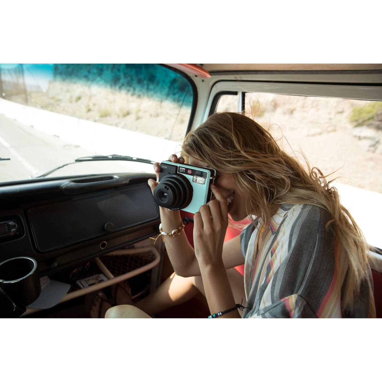LEICA - Leica Sofort インスタントフィルムカメラ (ミント) Amazon | Leica Sofort インスタントフィルムカメラ (ミント