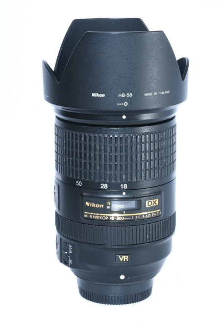 Nikon AF-S DX 18-300mm f/3.5-5.6G ED VR Lens (Used)
