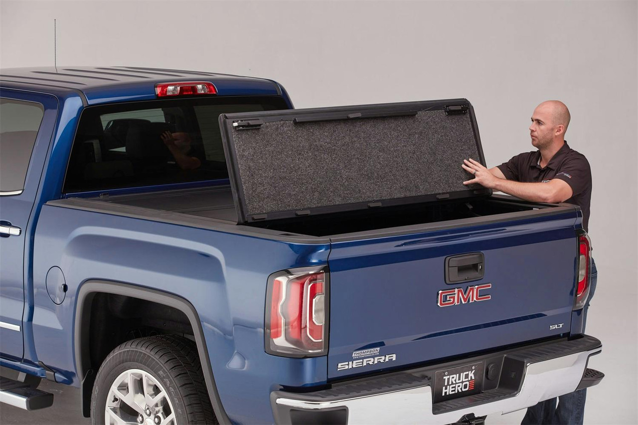 UltraFlex Hard Folding Bed Cover | (15-20) F-150, 5' Bed | UX22019