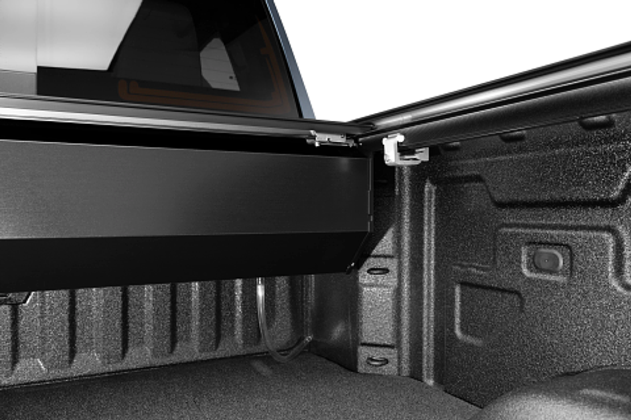 RetraxPRO MX Retractable Bed Cover | (20-24)  2500/3500, 6' Bed, (does not fit With factory side storage boxes) | 80484