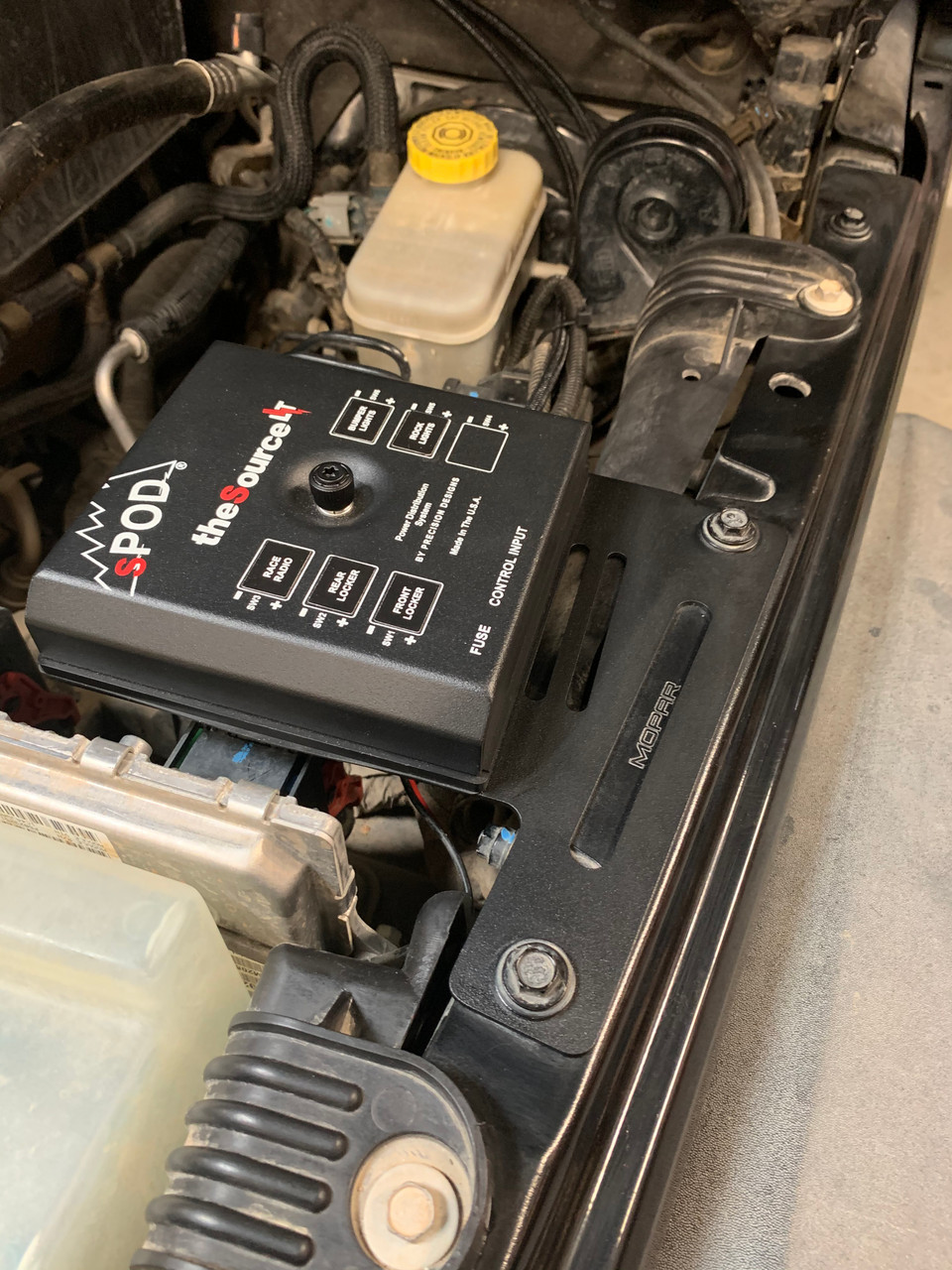 SourceLT Accessory Control System, Red | (09-18) Wrangler JK, 2018 Wrangler JL  | 873190