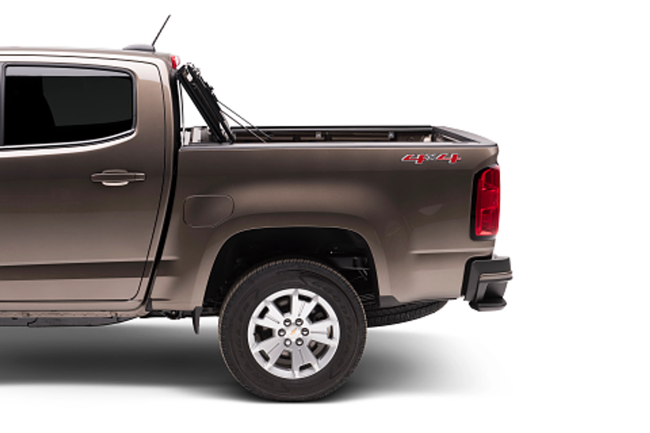 BAK Industries G2 Hard Folding Truck Bed Cover | (15-22) Colorado/Canyon , 5' Bed | 226126